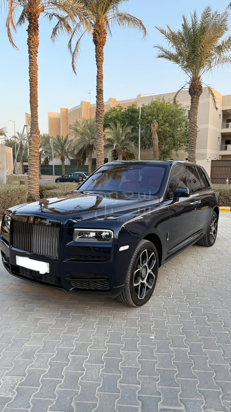 2022 رولز رويس كولينان بلاك بادج