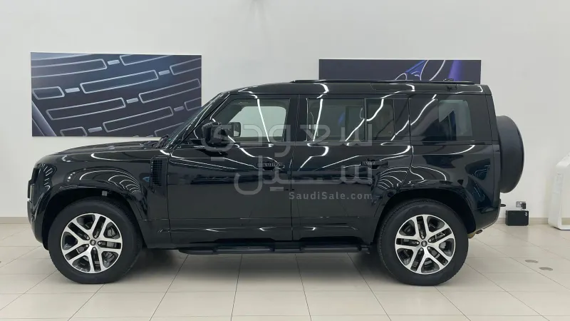 2025 لاند روفر ديفيندر 110