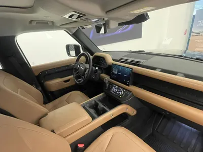 2025 لاند روفر ديفيندر 110