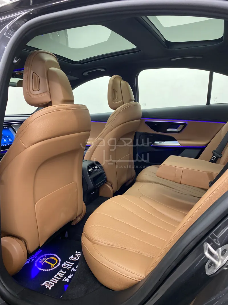 2025 مرسيدس - بنز إي 200