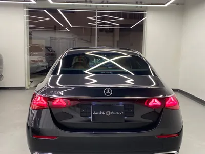 2025 مرسيدس - بنز إي 200