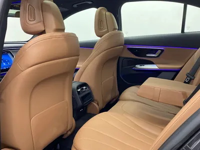 2025 مرسيدس - بنز إي 200