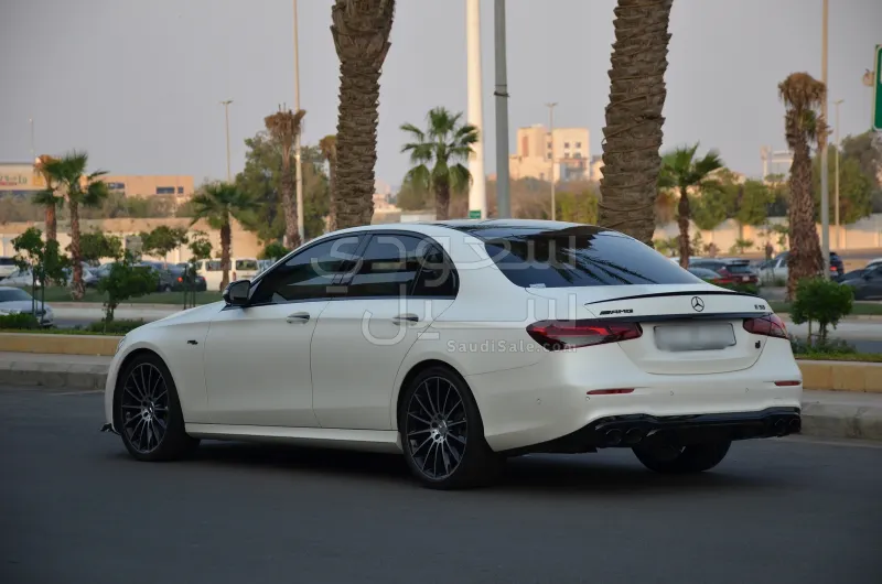 2022 مرسيدس - بنز إي 53 أي إم جي