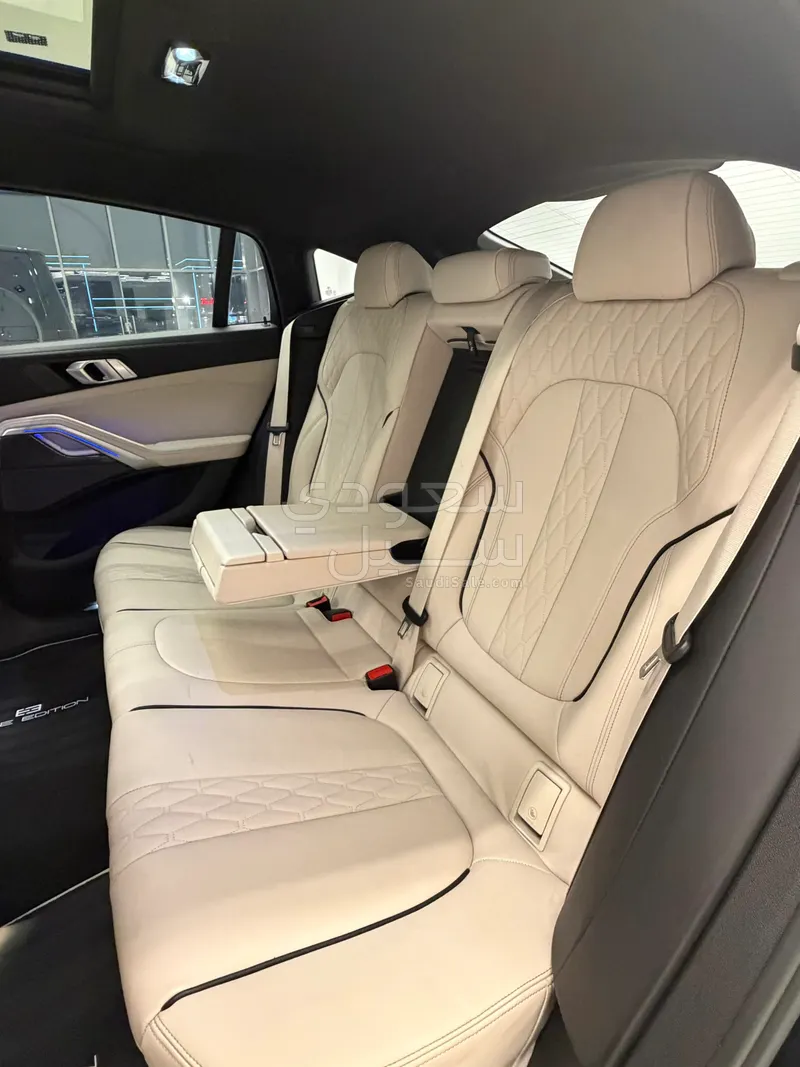 2020 بي ام دبليو الفئة اكس 6 إم 50 أي