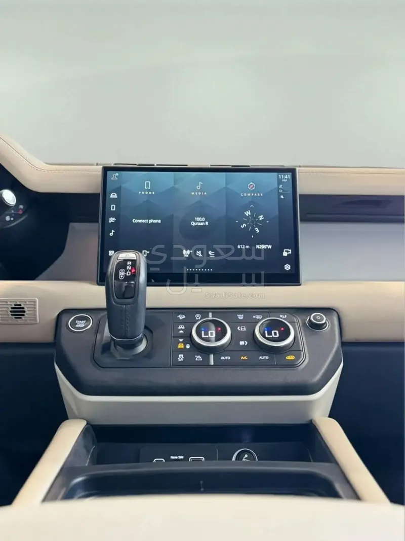 2024 لاند روفر ديفيندر اس اي