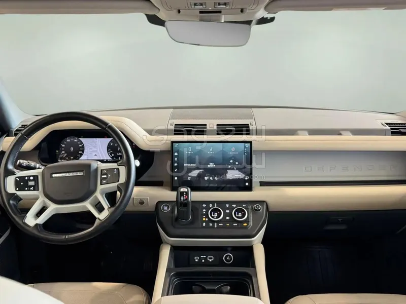 2024 لاند روفر ديفيندر اس اي