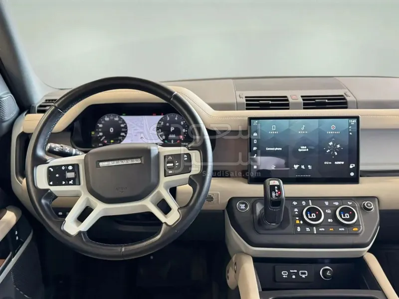 2024 لاند روفر ديفيندر اس اي