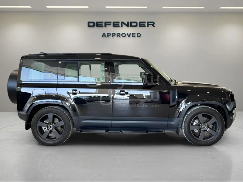 2024 لاند روفر ديفيندر اس اي