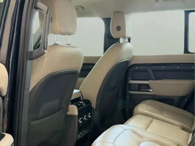 2024 لاند روفر ديفيندر اس اي