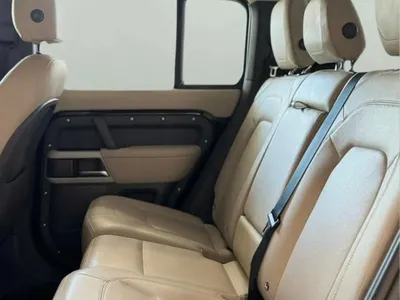 2024 لاند روفر ديفيندر اس اي