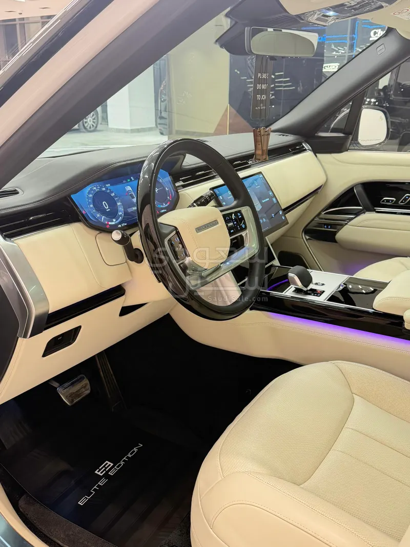 2025 لاند روفر رينج روفر اوتوبيوغرافي