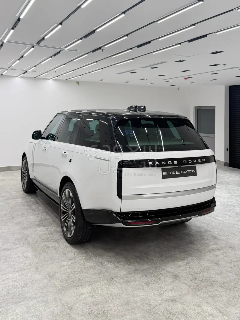 2025 لاند روفر رينج روفر اوتوبيوغرافي