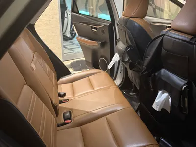 2020 لكزس إن إكس 300