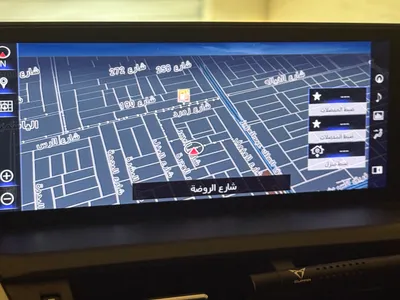 2020 لكزس إن إكس 300