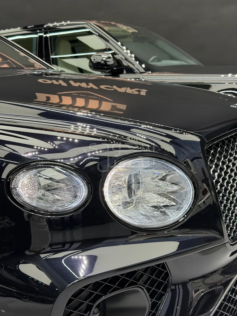 2021 بنتلي بنتايجا الاصدار الاول