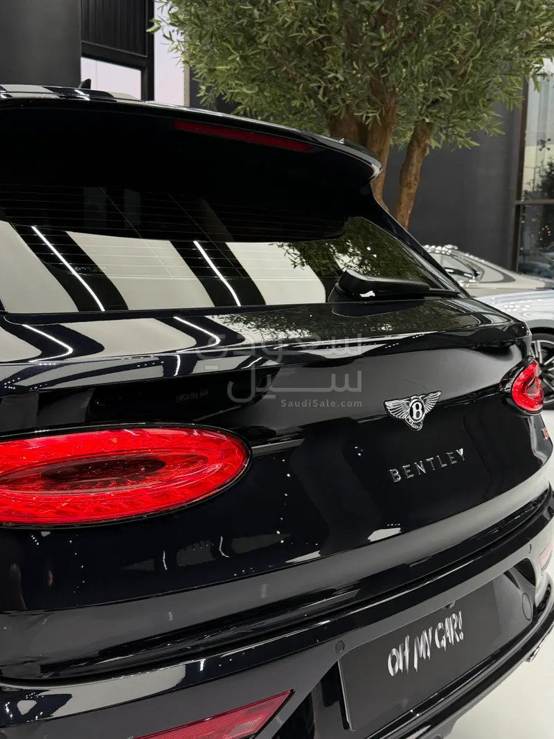 2021 بنتلي بنتايجا الاصدار الاول