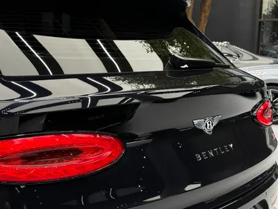 2021 بنتلي بنتايجا الاصدار الاول