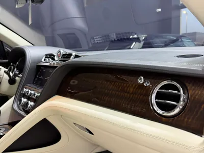 2021 بنتلي بنتايجا الاصدار الاول