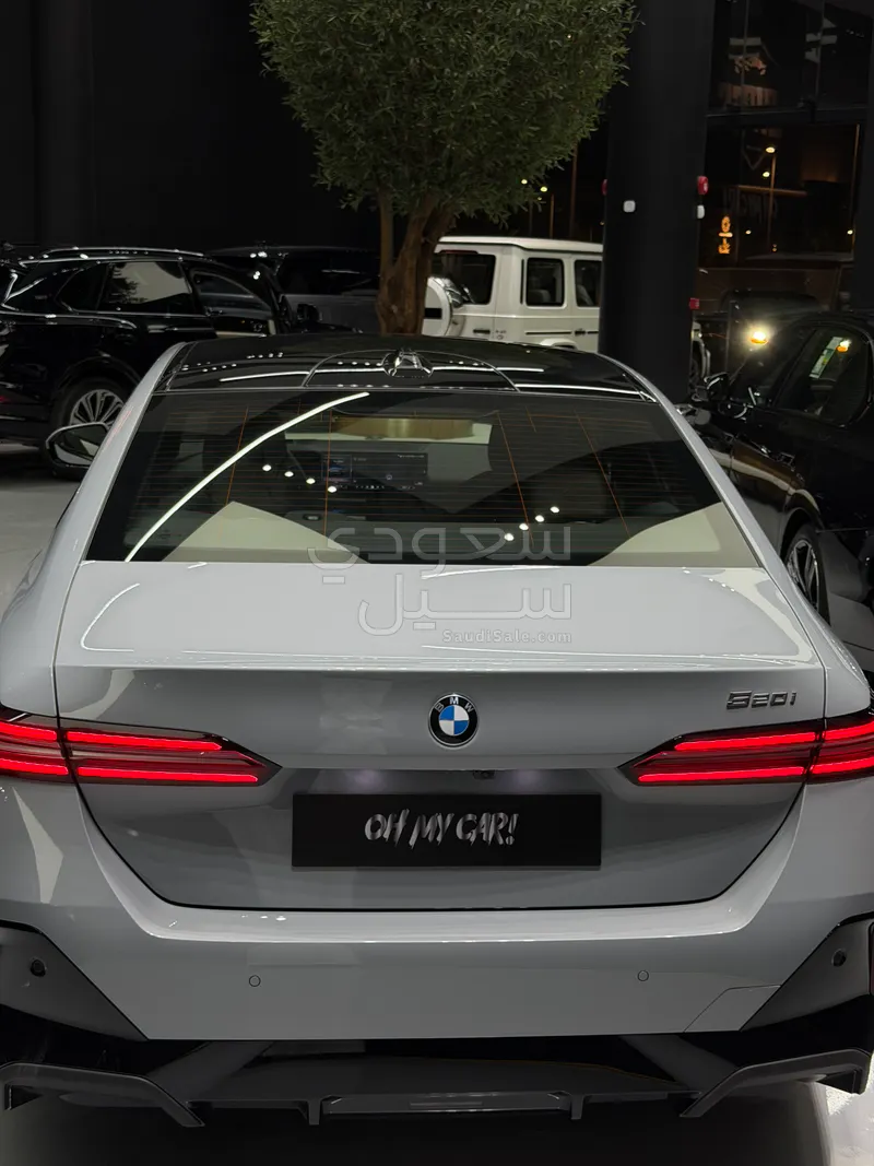 2024 بي ام دبليو الفئة الخامسة 520 أي إم كت