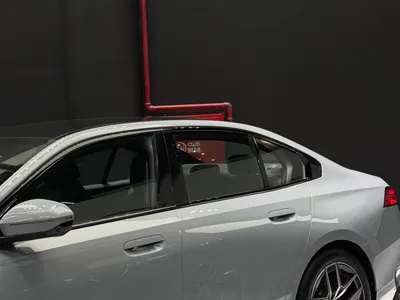 2024 بي ام دبليو الفئة الخامسة 520 أي إم كت