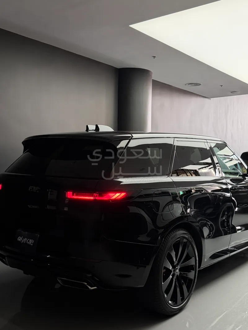 2024 لاند روفر رينج روفر سبورت اتش اس اي
