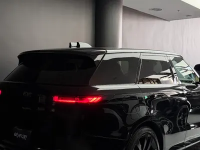 2024 لاند روفر رينج روفر سبورت اتش اس اي