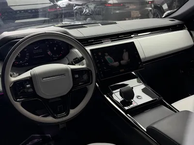 2024 لاند روفر رينج روفر سبورت اتش اس اي