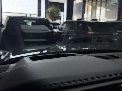 2024 لاند روفر رينج روفر سبورت اتش اس اي