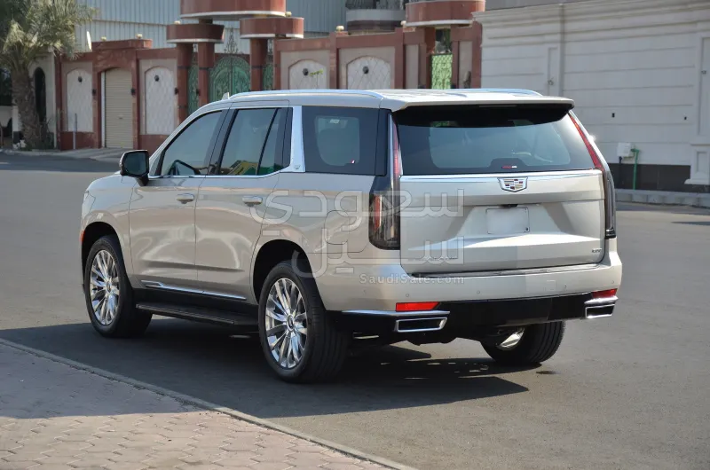 2021 كاديلاك اسكاليد بلاتينيوم