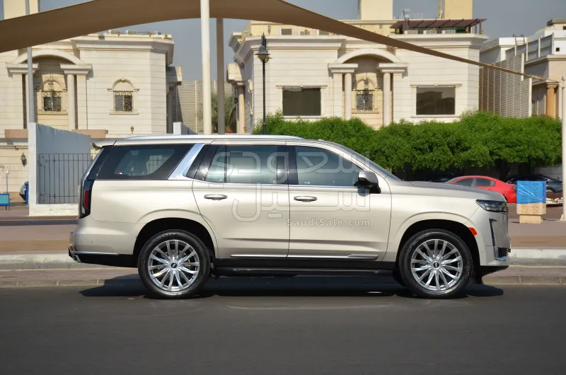 2021 كاديلاك اسكاليد بلاتينيوم