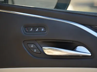 2021 كاديلاك اسكاليد بلاتينيوم