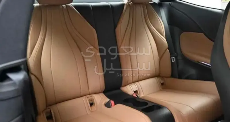 2024 مرسيدس - بنز سي إل إي 200