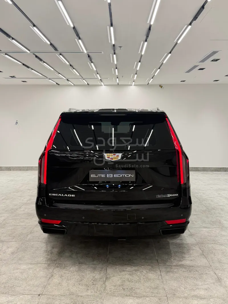 2024 كاديلاك اسكاليد