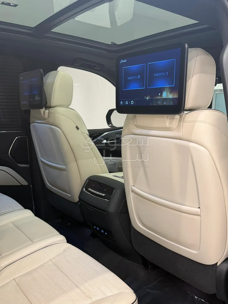 2024 كاديلاك اسكاليد