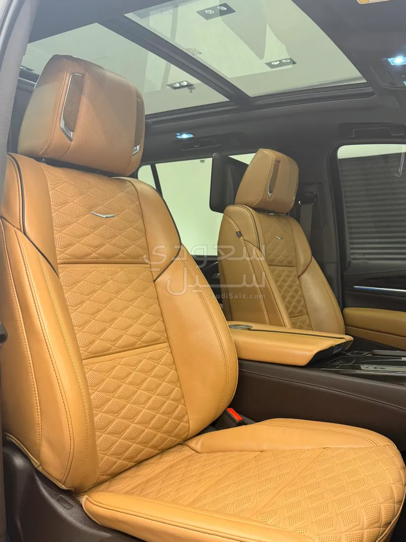 2022 كاديلاك اسكاليد