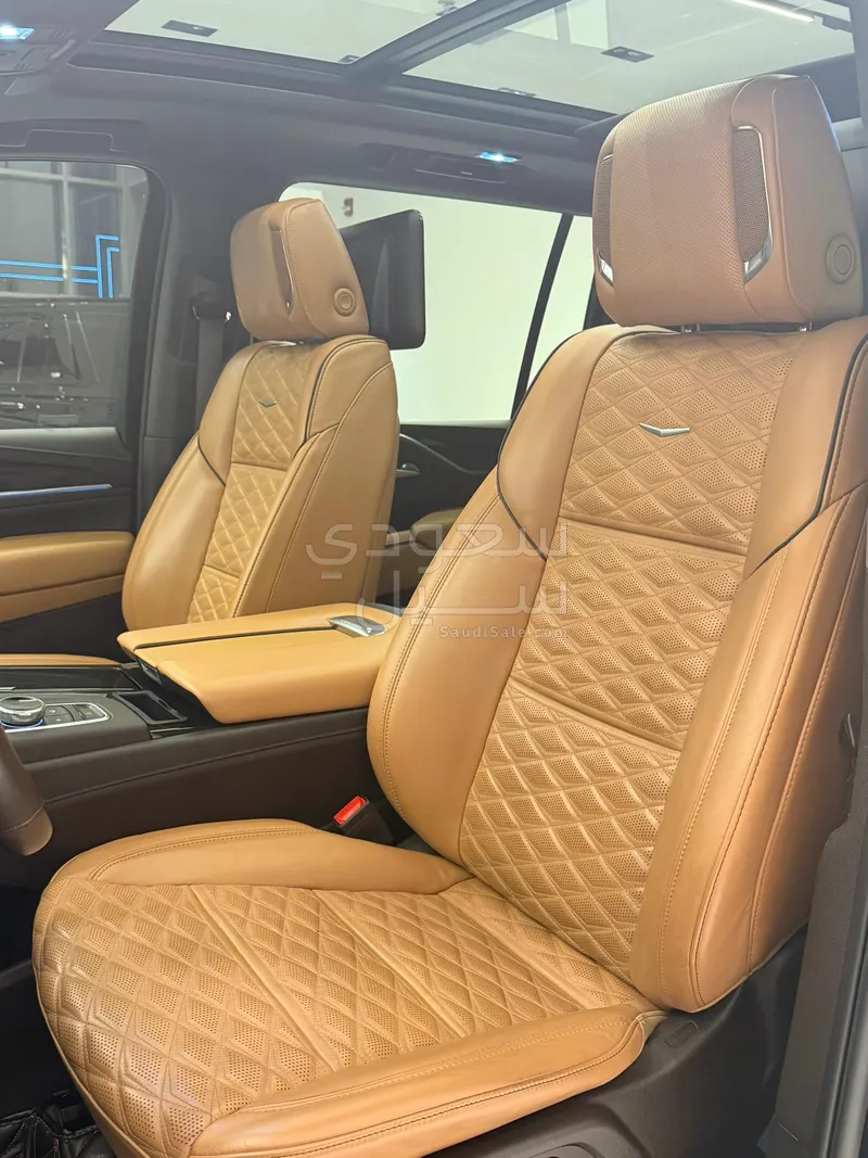 2022 كاديلاك اسكاليد