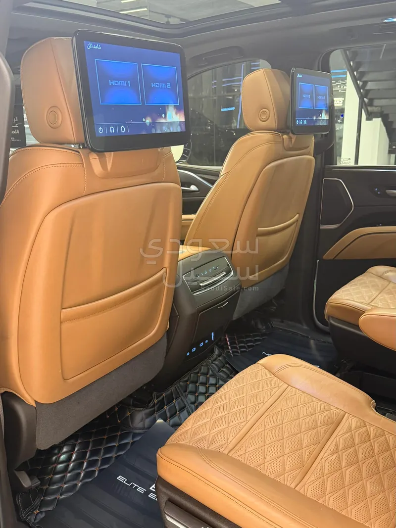 2022 كاديلاك اسكاليد