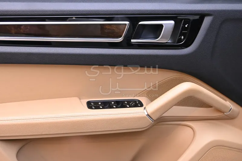 2019 بورش كايين اس