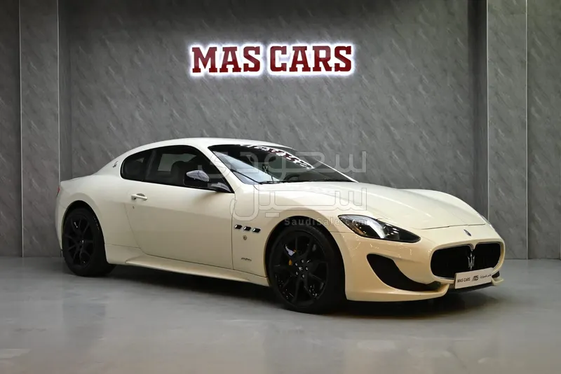 2014 مازيراتي جرانتوريزمو اس