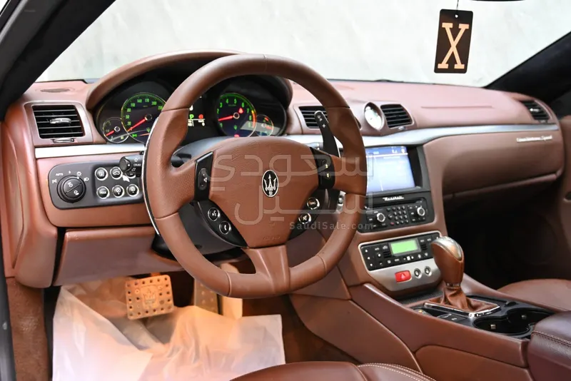 2014 مازيراتي جرانتوريزمو اس