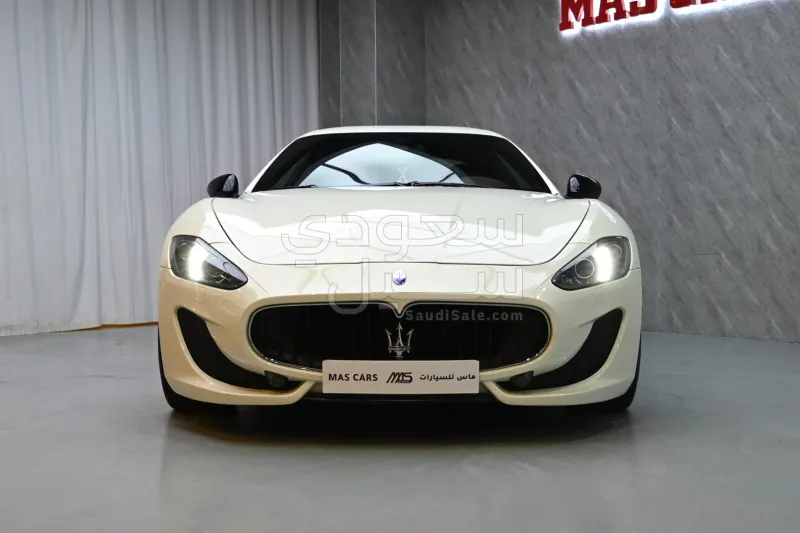 2014 مازيراتي جرانتوريزمو اس