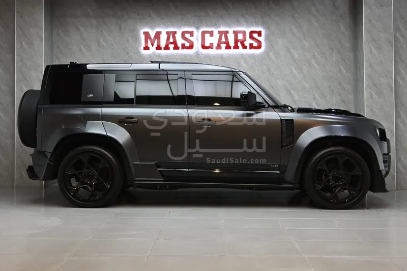 2024 لاند روفر ديفيندر 110