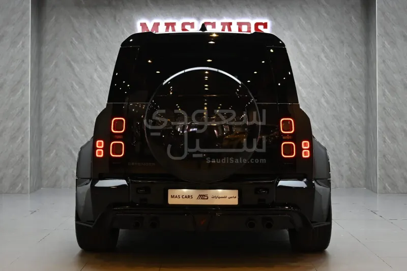 2024 لاند روفر ديفيندر 110