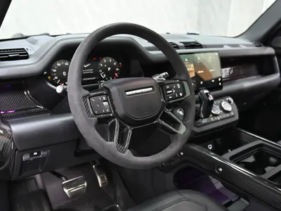 2024 لاند روفر ديفيندر 110