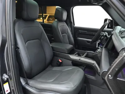 2024 لاند روفر ديفيندر 110