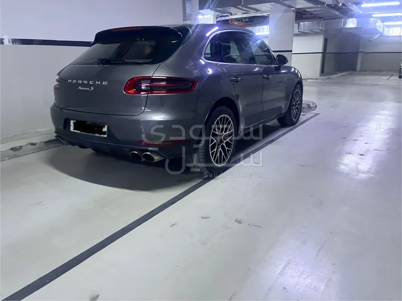 2016 بورش ماكان اس