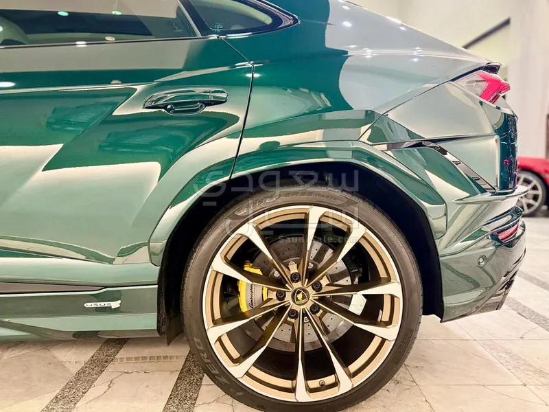 2023 لمبرجيني اوروس اس