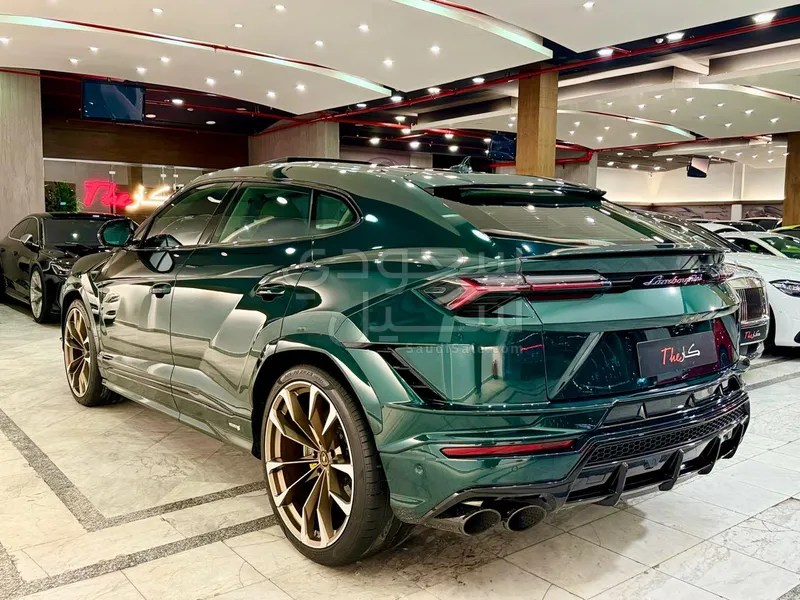 2023 لمبرجيني اوروس اس