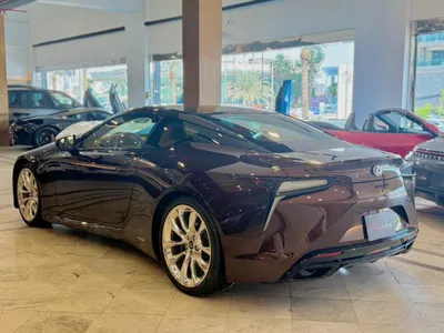 2017 لكزس إل سي 500