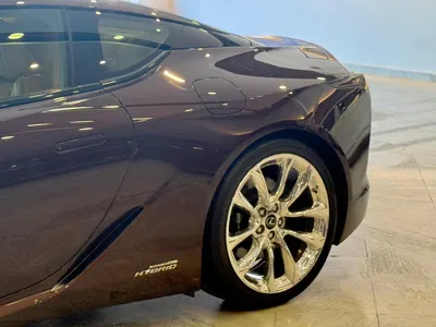 2017 لكزس إل سي 500